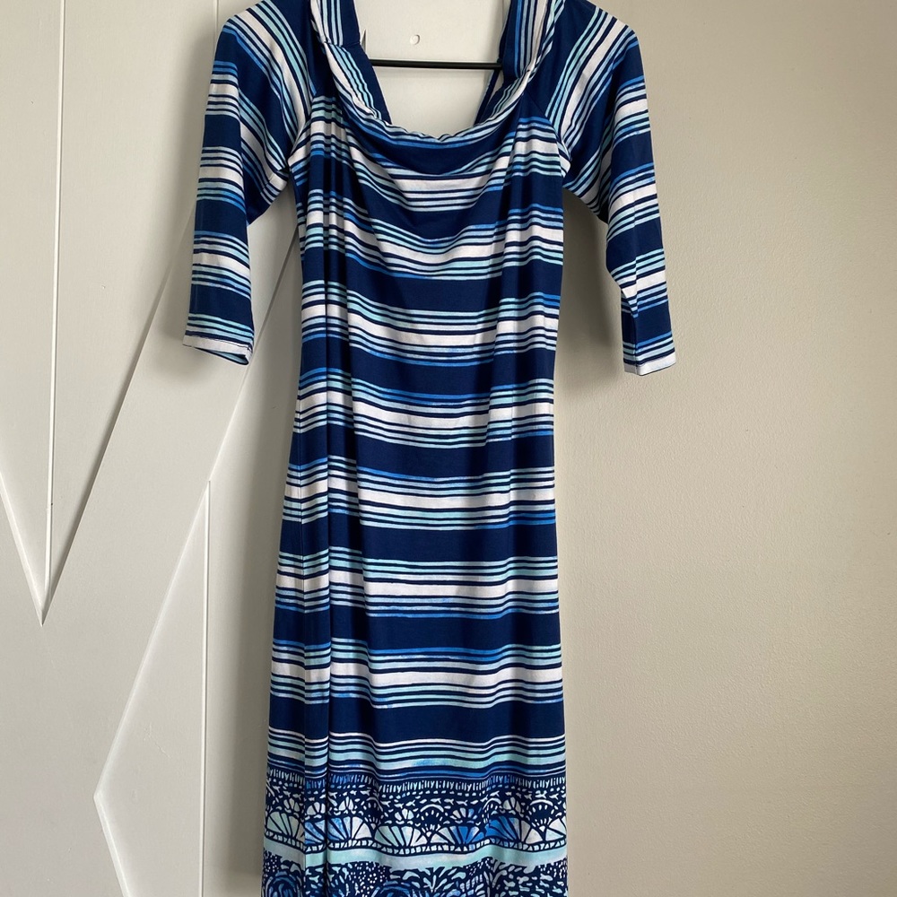 Striped off the shoulders